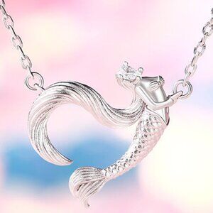 Jeulia "Dancing By The Moonlight" Mermaid Necklace